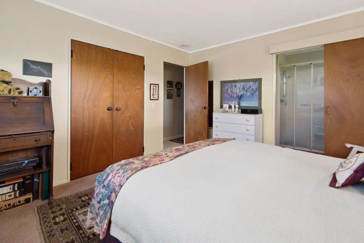 26 Robertson Street Glenholme_11