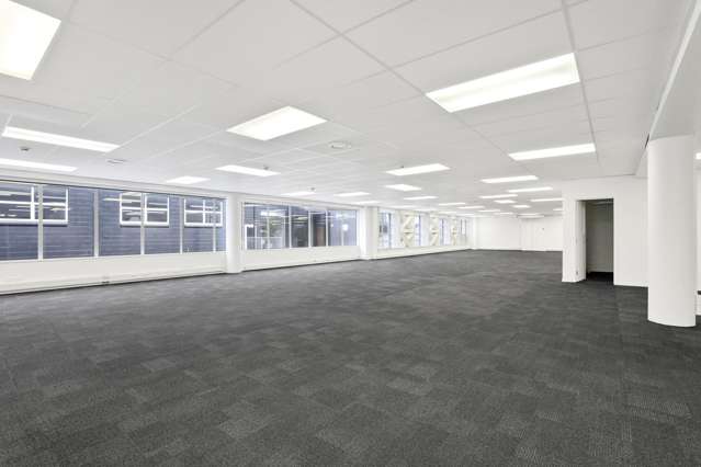 34 Barrys Point Road Takapuna_1