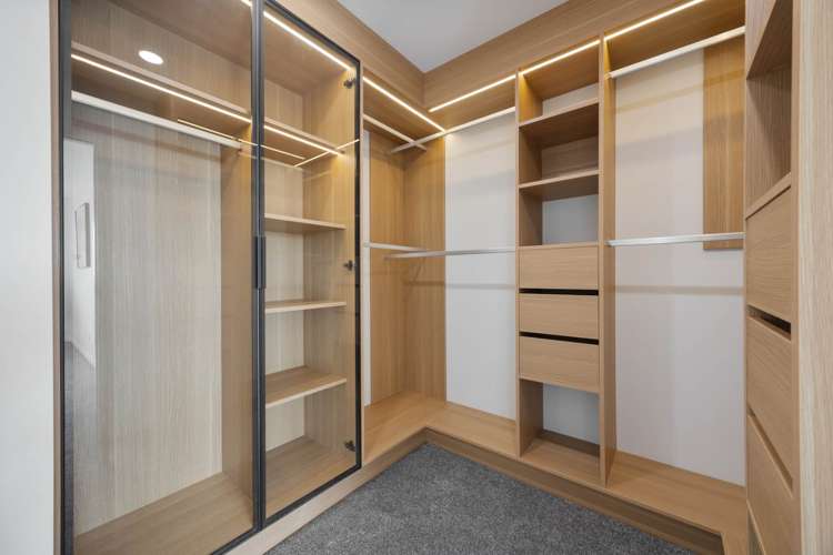 8 Mill Hill Close Flat Bush_23