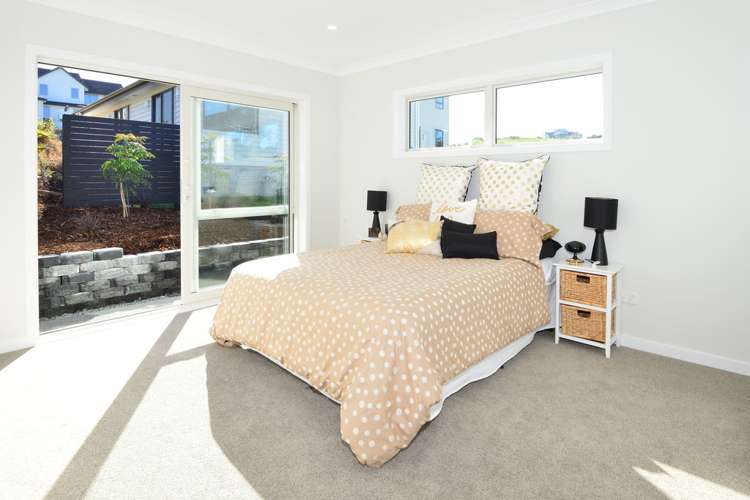 8 Parkview Drive Gulf Harbour_13