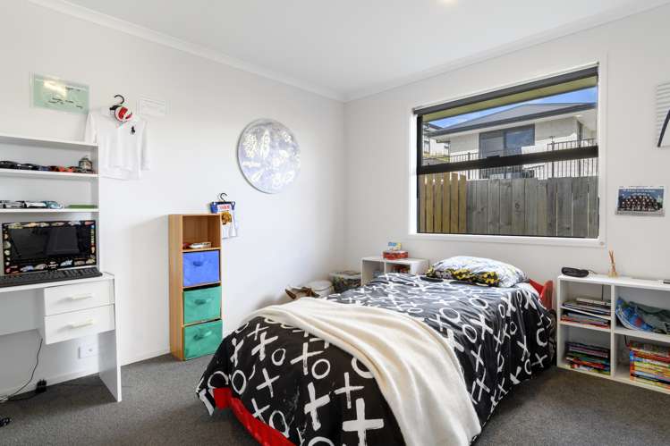 8 Antrim Glade Welcome Bay_14