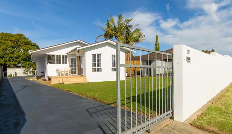 232 Levers Road Matua_14
