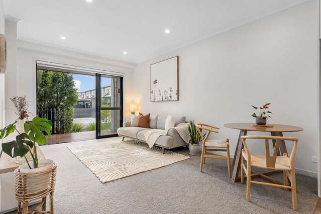 5/1 Genevieve Lane Hobsonville_3