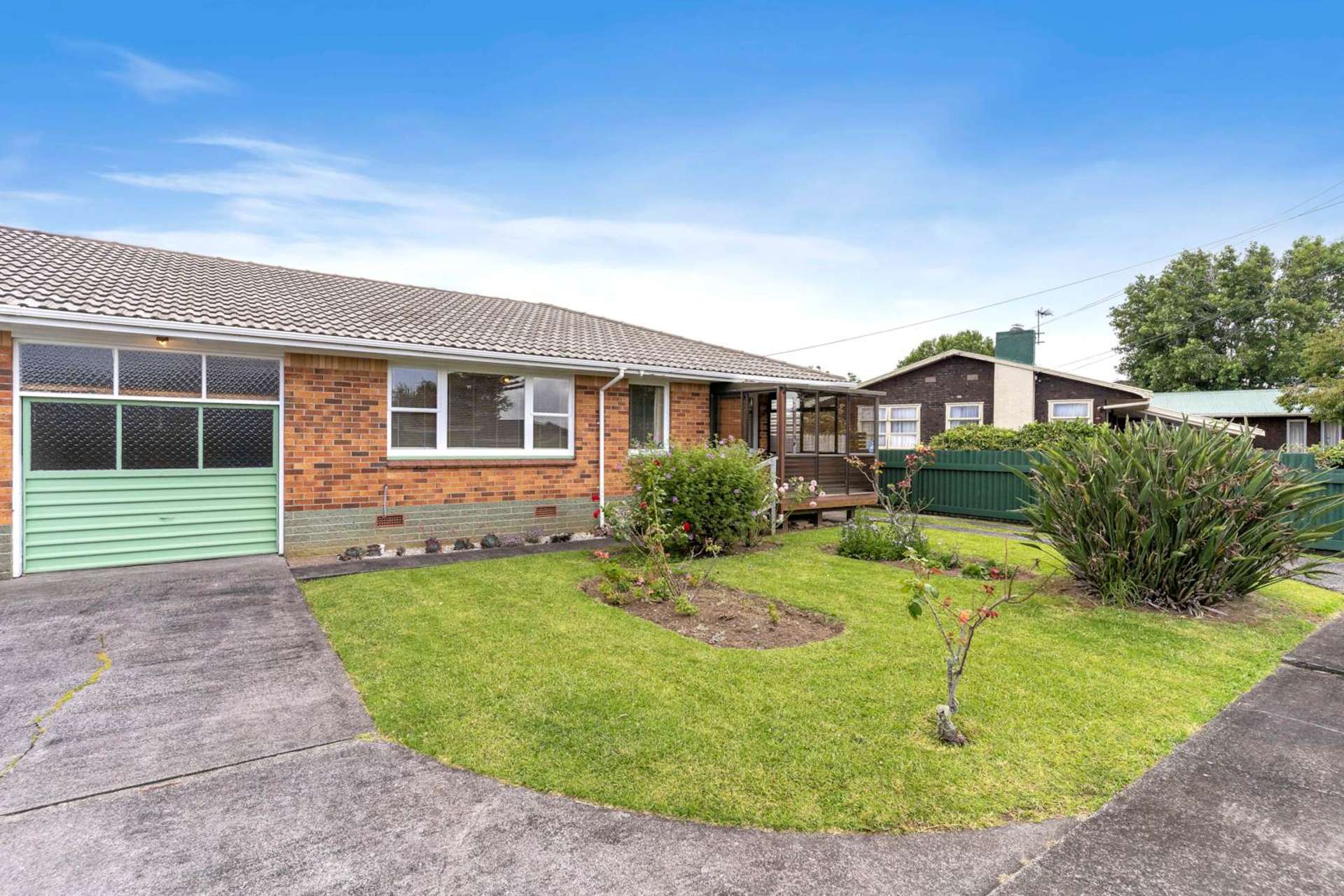 2/49b Wintere Road Papatoetoe_0