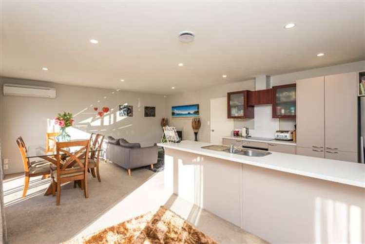 2 Ashtead Lane Sockburn_2