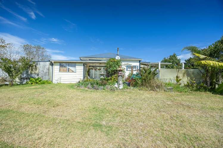 290 Notorious West Road Mahuta_13