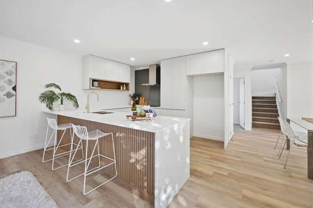 Brand-New Elegance in the Heart of Botany Downs