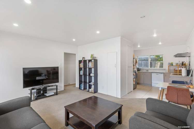 2/191 Onewa Road Birkenhead_5