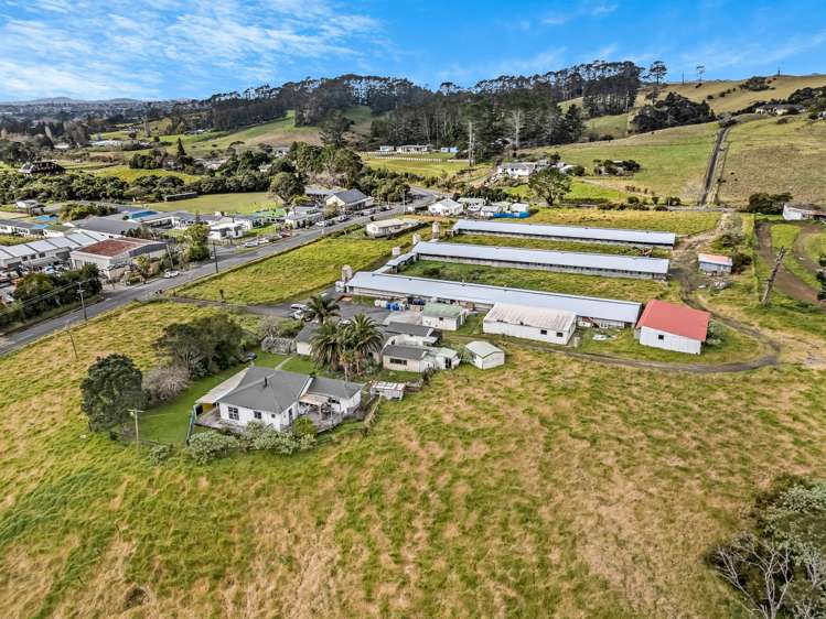348 Henderson Valley Road Henderson Valley_1