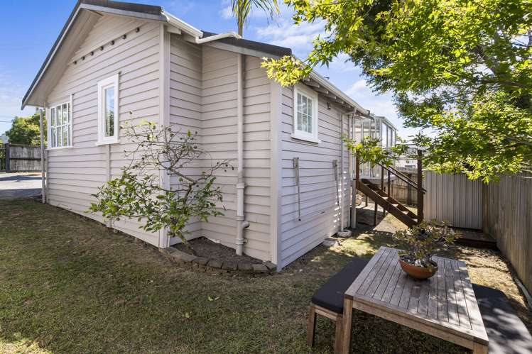 1/15 Buscomb Avenue Henderson_15