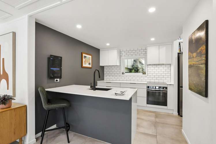 90 Laingholm Drive Laingholm_5