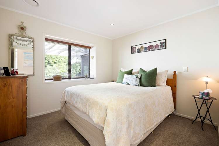 3 Sheridan Crescent Leamington_21