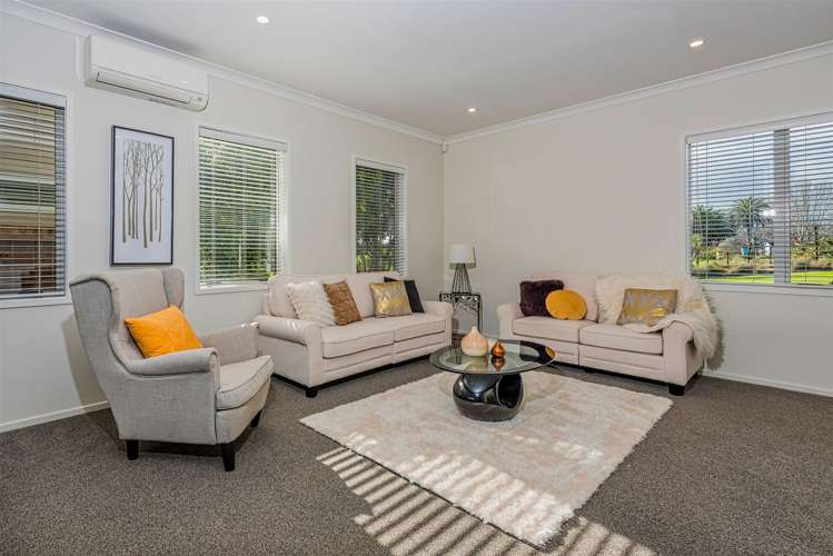 8 Toheroa Street Hobsonville_6