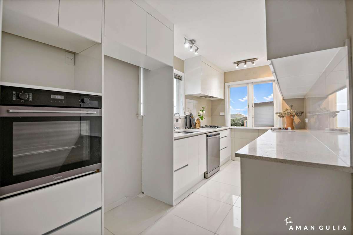 369 Richardson Road_1