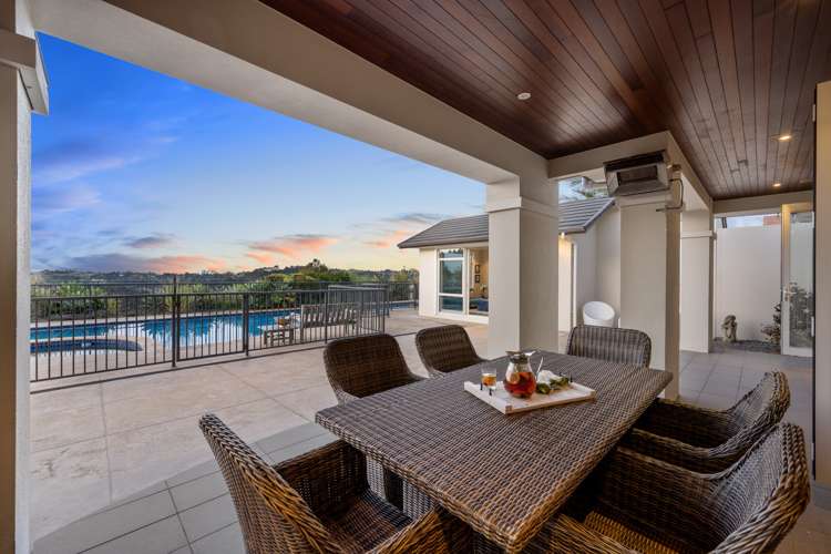 58 Chateau Rise Flat Bush_34