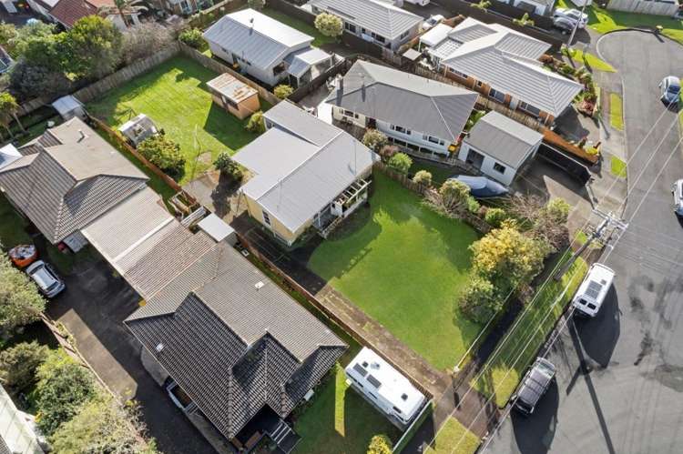 17 Pine Road Orewa_17