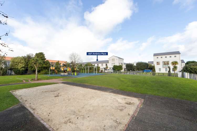 68/1 Ambrico Place New Lynn_14