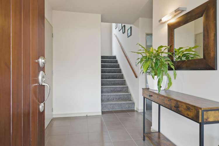 10B Whitaker Street_3