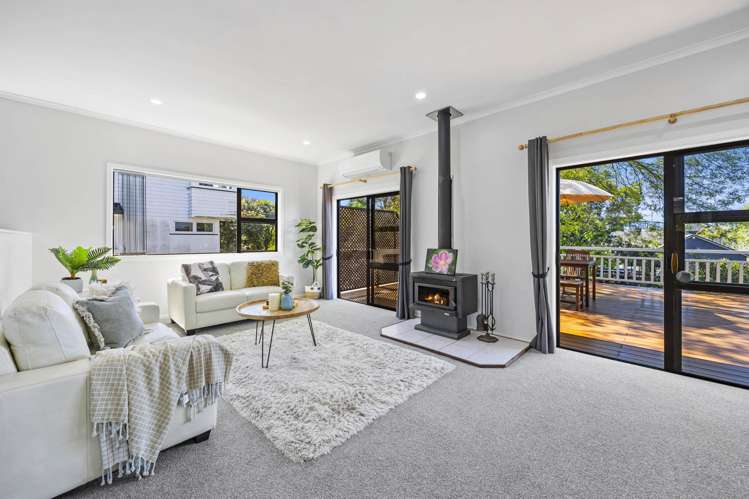 86 Beach Road Mellons Bay_11