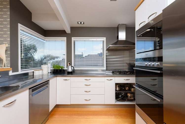 32 Mauritius Key Papamoa Beach_2