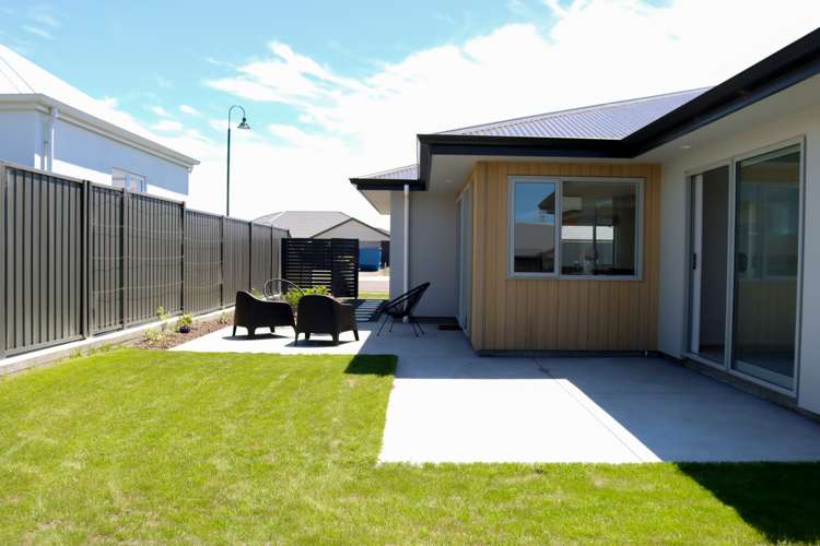 90 Hunter Drive Awatoto_16