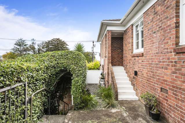 706 Mount Eden Road Mount Eden_2