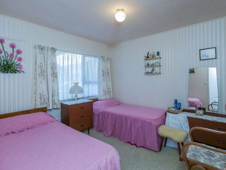 28 Awanui Drive Waikanae_14