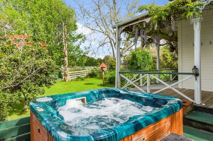 19 Awaroa Landing Road Whangape_16