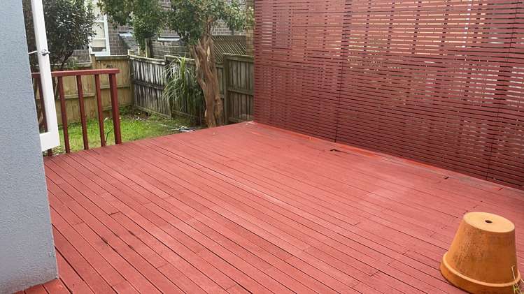 4 Kelsey Crescent Hillsborough_13