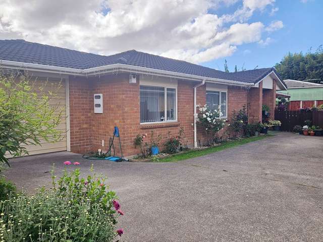 Charming 3-Bedroom Home in Mangere East