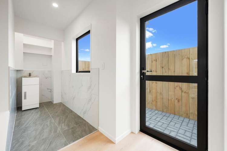 7a Agar Place Favona_21