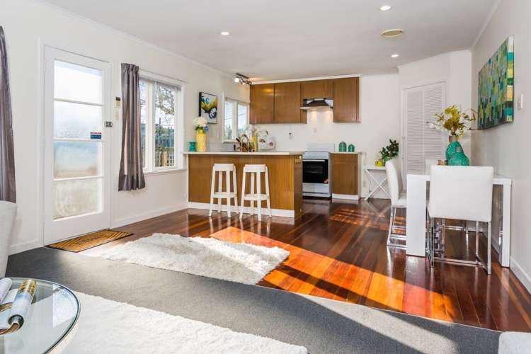 1/54 Woodside Avenue Northcote_6