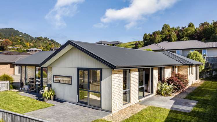 79 Washbourn Drive Richmond_1