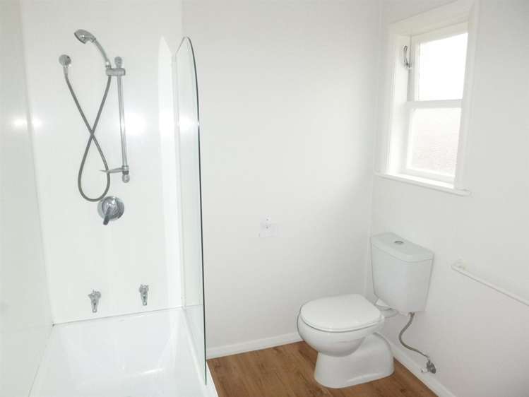 11 Wellington Road Wainuiomata_9