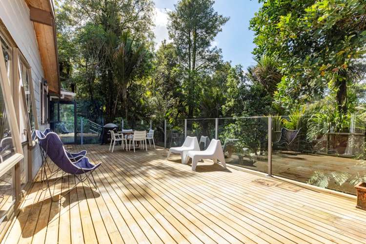 156 Woodlands Park Road Titirangi_8