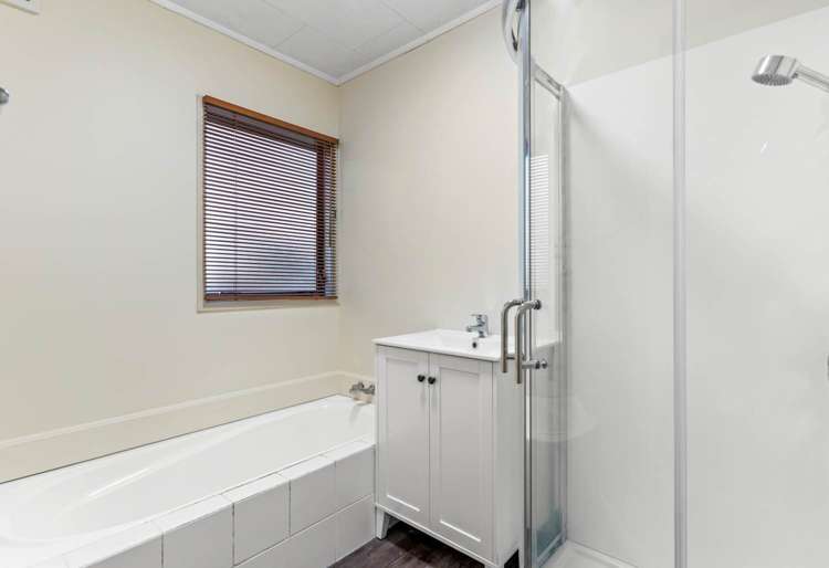 19 Clearview Heights Ranui_8