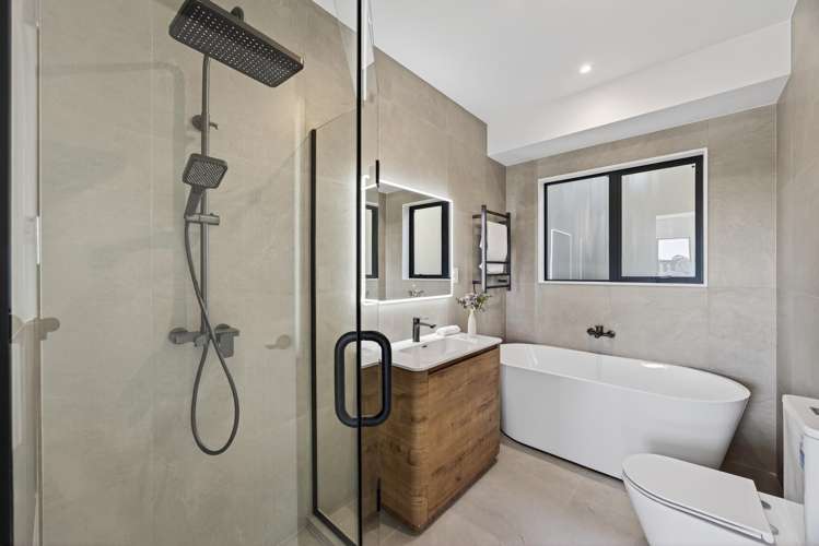 244E West Hoe Heights Orewa_24