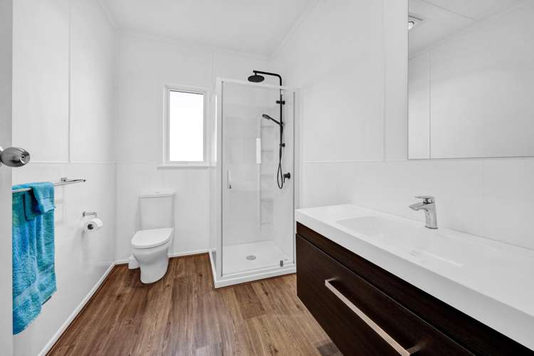 23 Longfellow Road Opunake_16