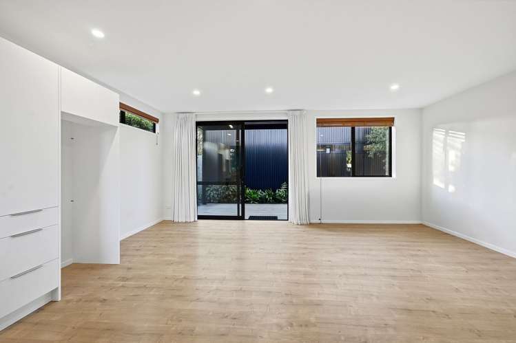 59A The Circle Manly_14
