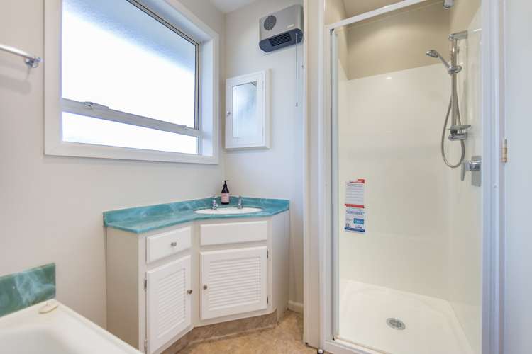 37 Oriana Crescent Hornby_13