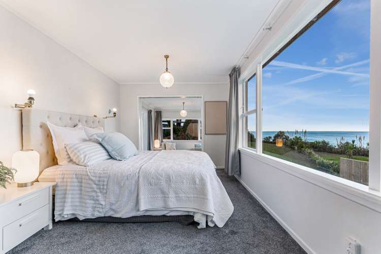 68 Cliff Road Torbay_19