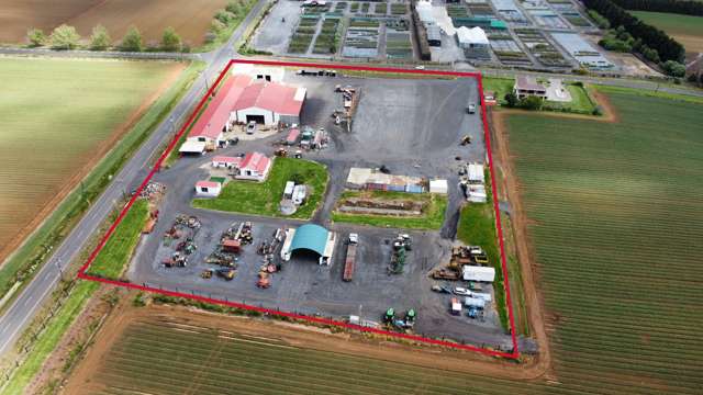 Prime rural hub with cool stores, shed and yard