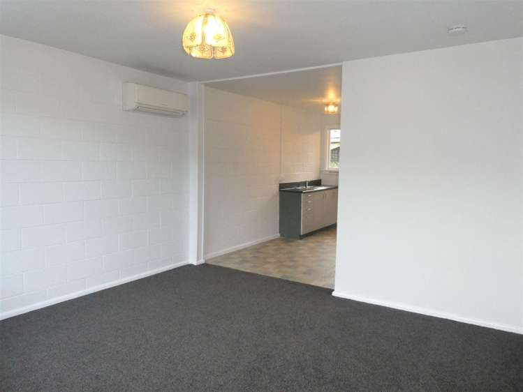 2/396 Hereford St Linwood_3