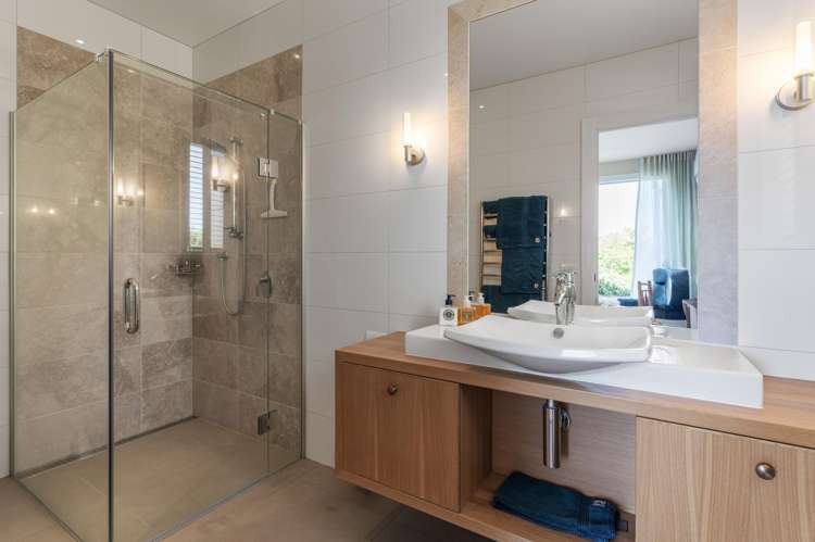 49 Whakamoenga Point Acacia Bay_27