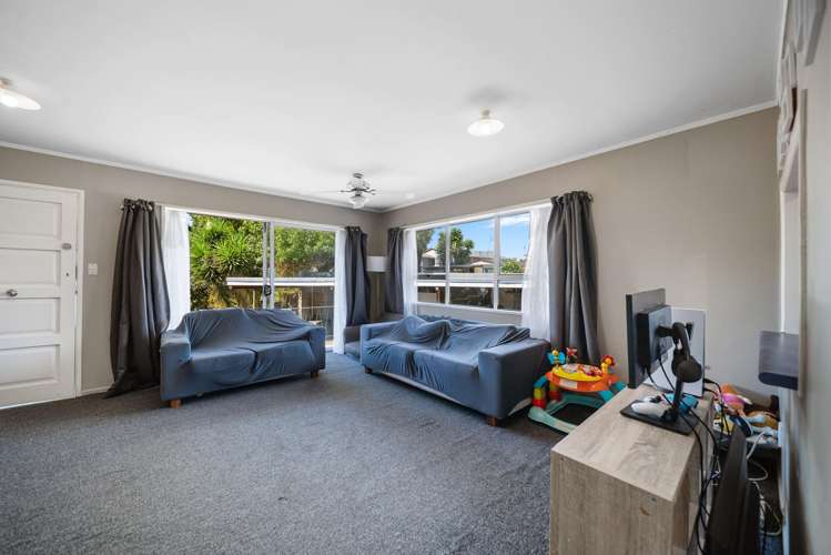1/49A Landon Avenue Mangere East_6