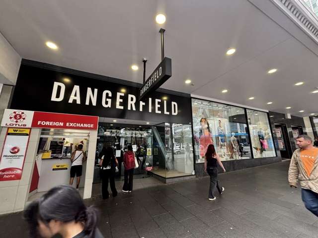 Prime Queen Street Tenancy with Significant Basement Area