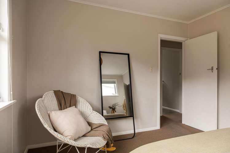 2 Paparangi Crescent Paparangi_11