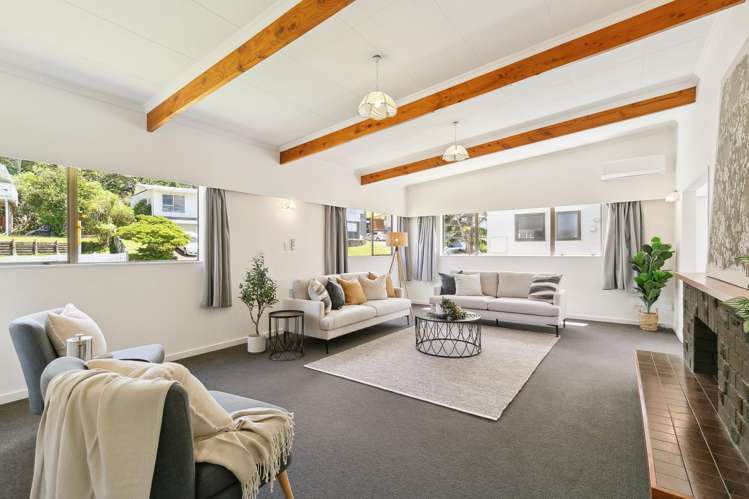 81 Fyvie Avenue Tawa_1