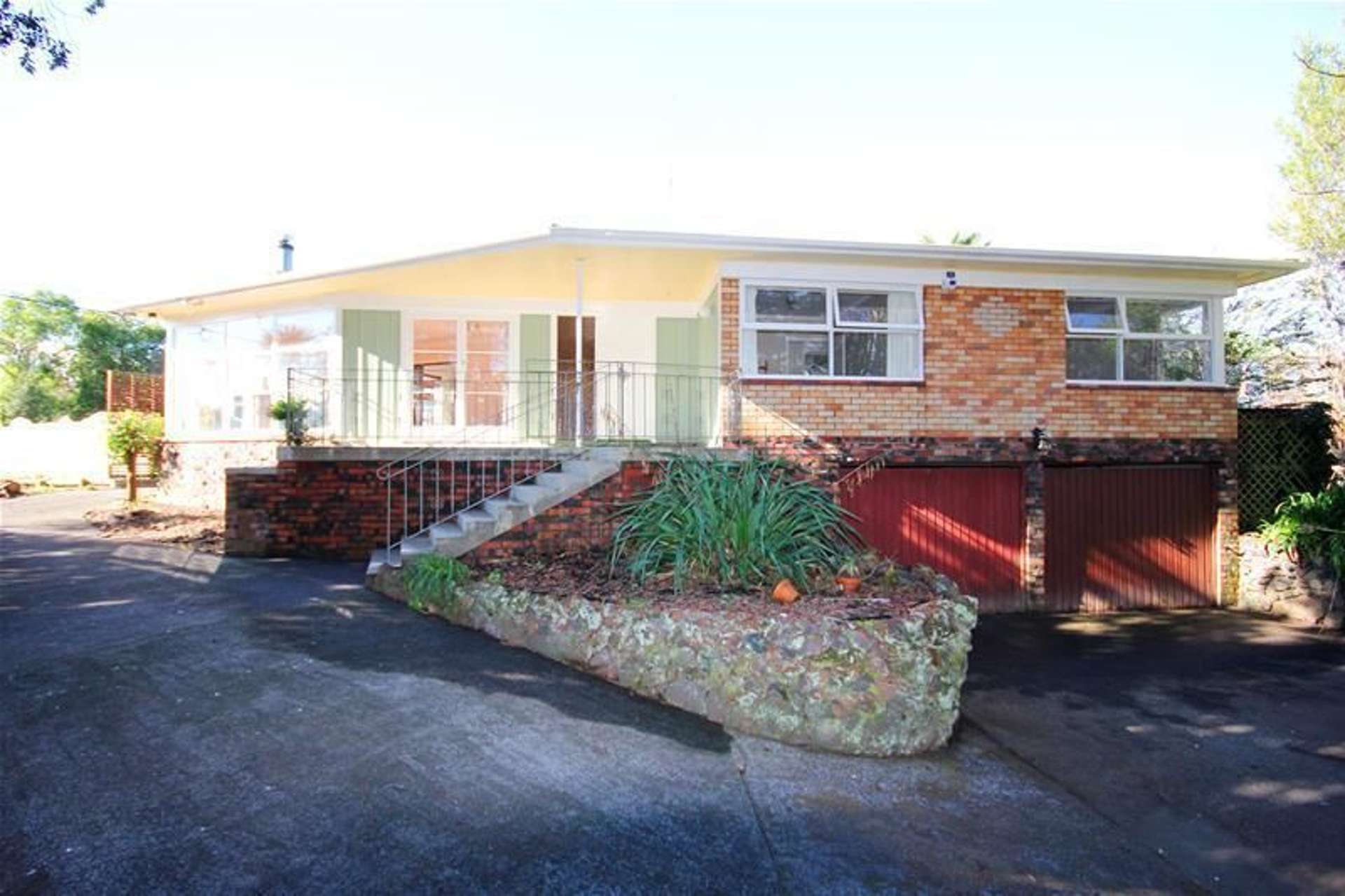 5 Marie Crescent Te Atatu South_0