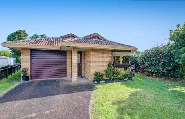 ***Fully Furnished 2 Bedroom Manly Home – Walk to the Beach***